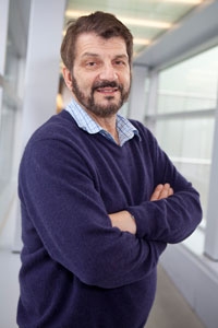 Professor David Weitz selected for Bower Award and Prize