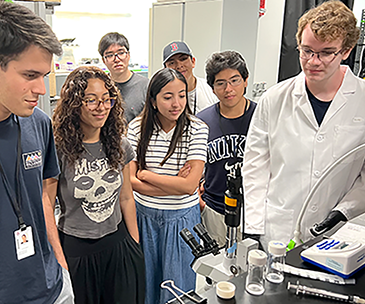 MRSEC-Universidad de Ingenieria y Tecnologia Partnership